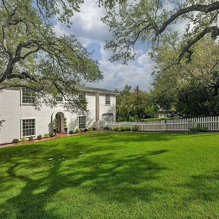 Chateau Lake Austin Eksteriør billede